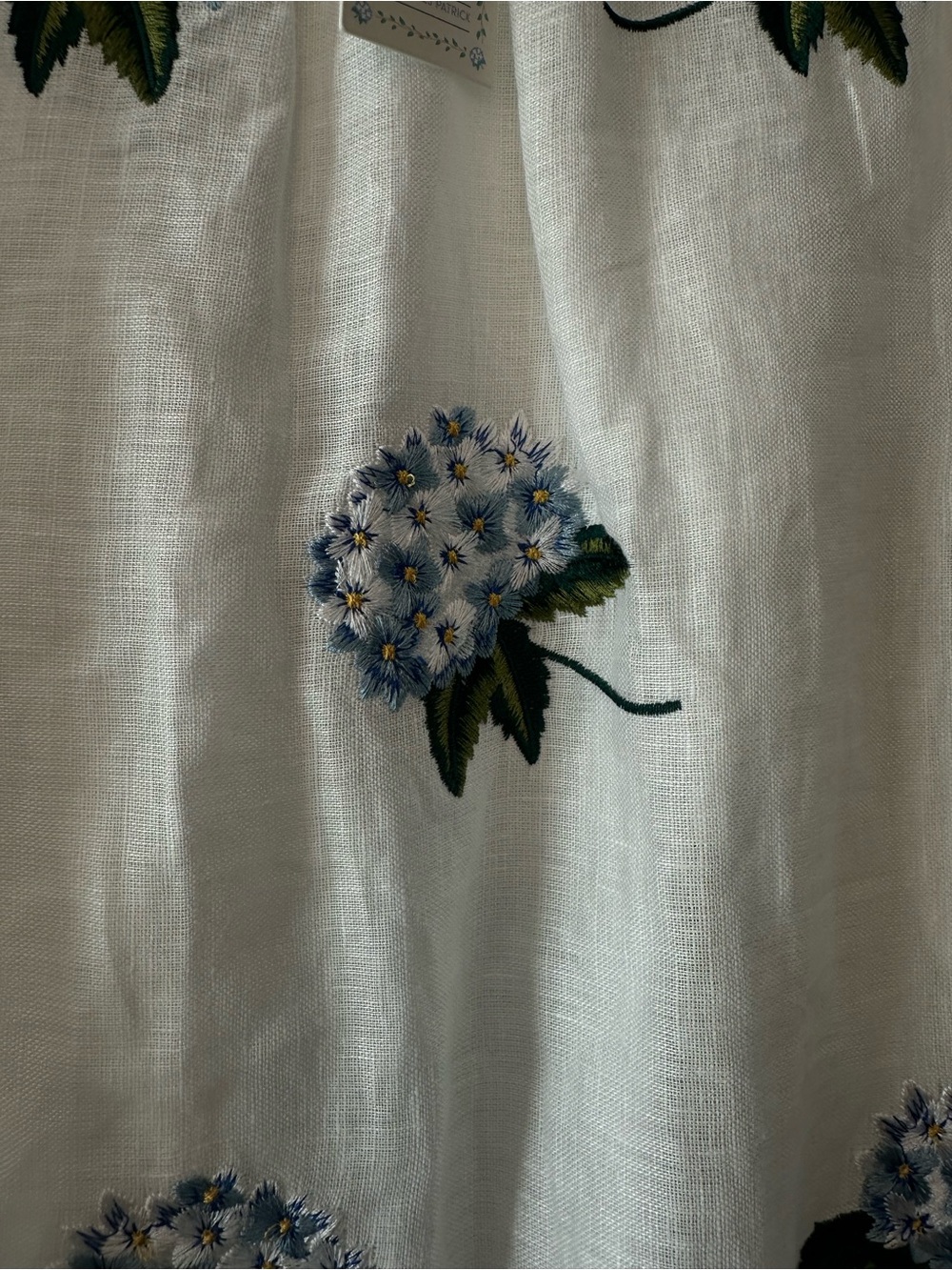 Kiel James Patrick Hydrangea Embroidered Skirt in White - Picture 11 of 12